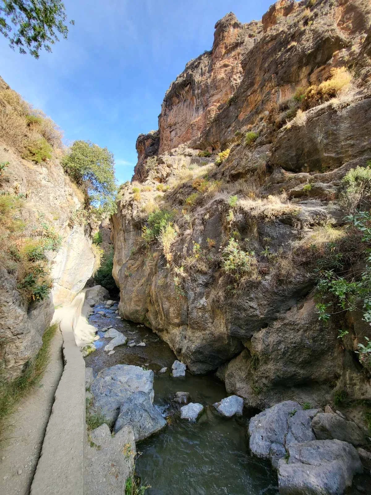 monachil river